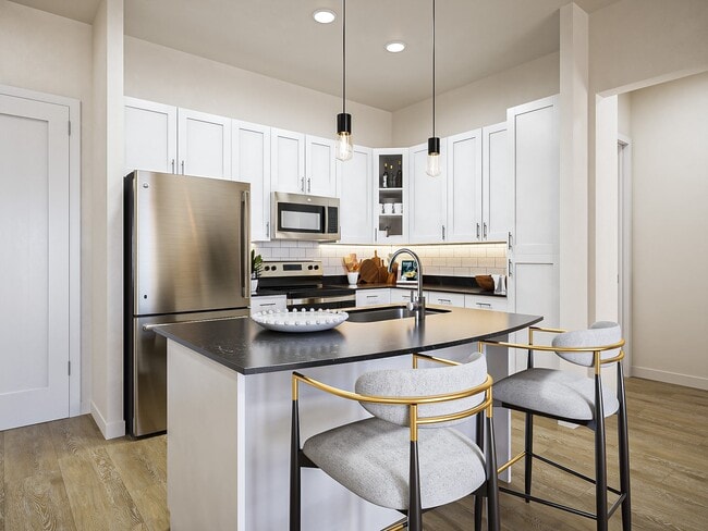 Photo - NEO Vantage Point