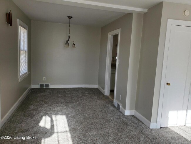 Photo - 305 S Hubbards Ln