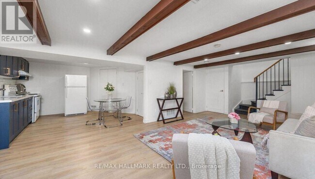 Photo - 12 Wardencourt Dr