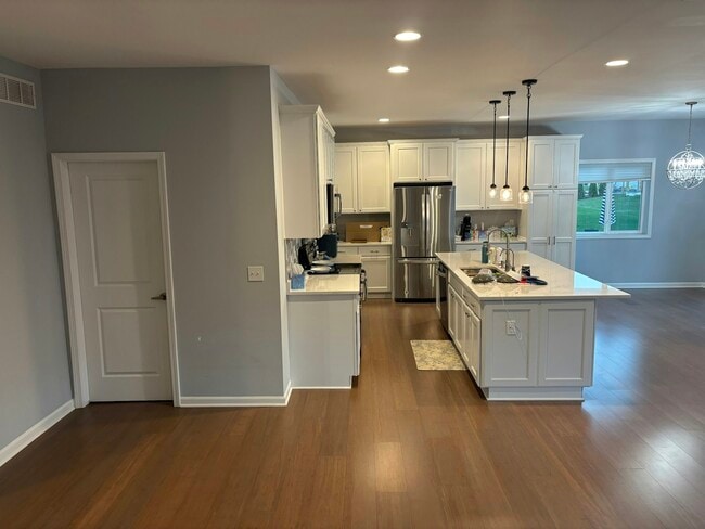 Photo - 2142 Hidden Ridge Dr