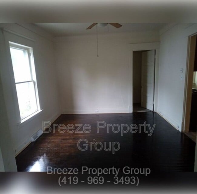 Photo - 713 Orchard St