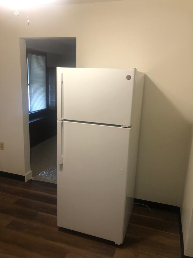 Photo - 4127 Clybourne Ave Unit Down