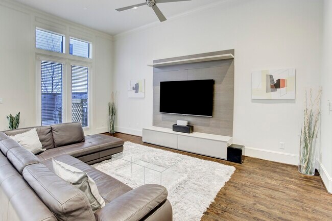 Photo - 5506 Darling St