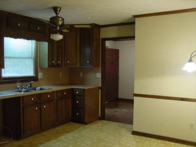 Photo - 220 Lantern Ridge Ct