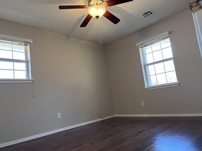 Photo - 2909 N Tropicana Ave