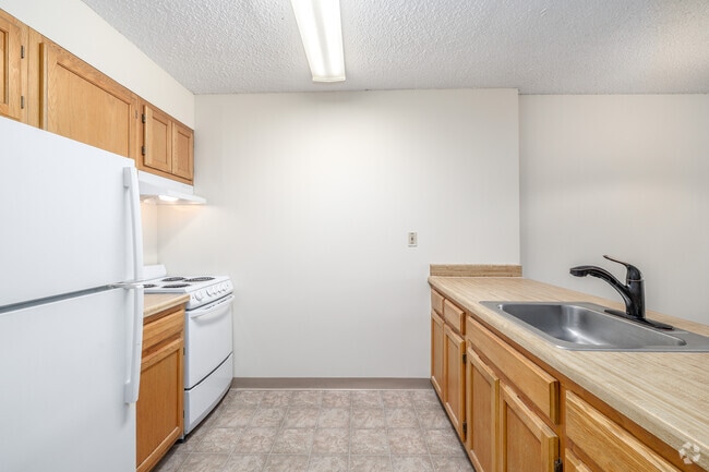 1BR, 1BA - 660SF - Kitchen - The Brook Apartments-(Senior)