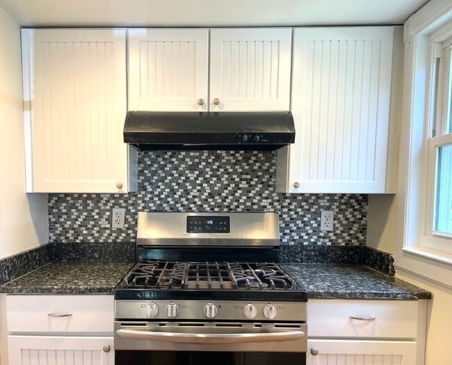 Photo - 82 Edwards St