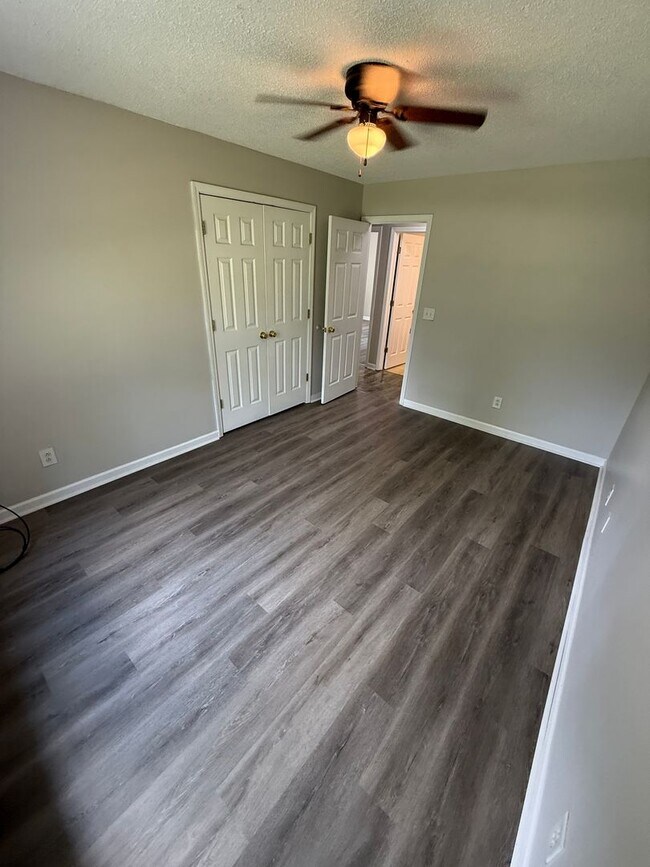 Photo - 194 Painter Rd NE Unidad Apt A