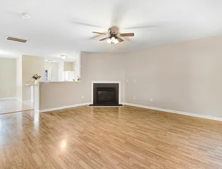 Living room - 3337 Tarleton W