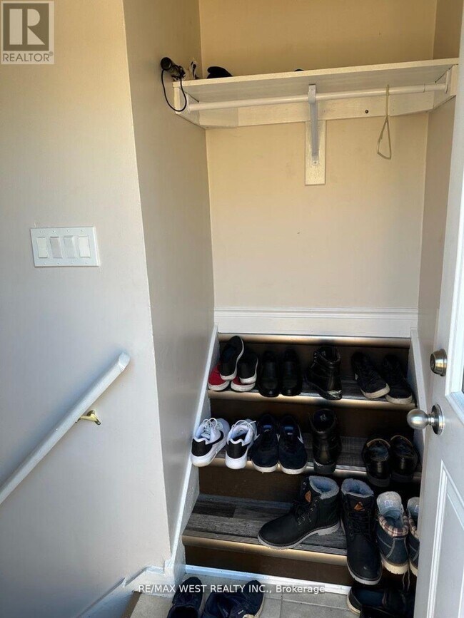 Photo - 25 Coronado Ct