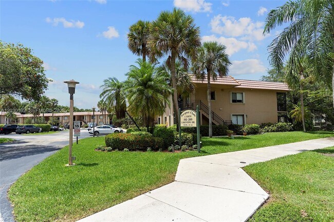 Photo - 193 Lakeview Dr Unit 103