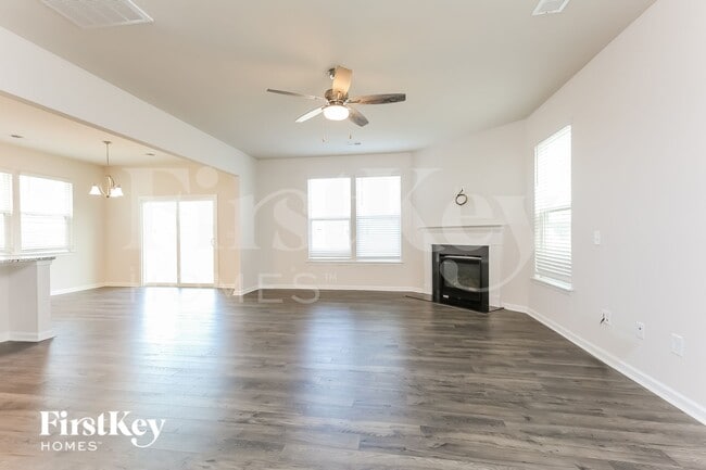 Photo - 608 Goldburn Wy