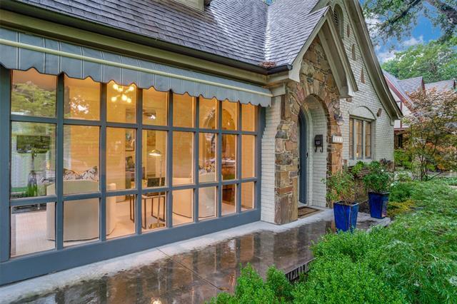 Photo - 5422 Merrimac Ave