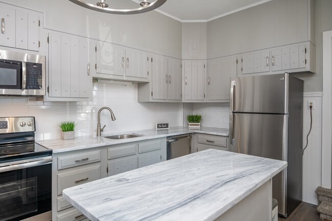 Photo - 334 Penn Ave Unit 1st Floor