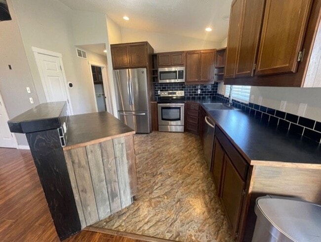 Photo - 1604 N Lea St