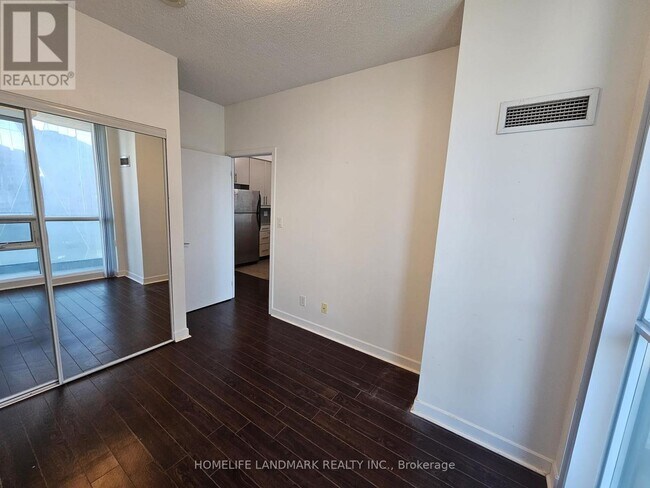 Photo - 18 Harbour St Unit 2203