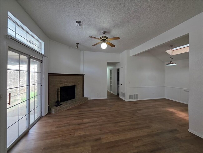Photo - 1306 SW 96th St
