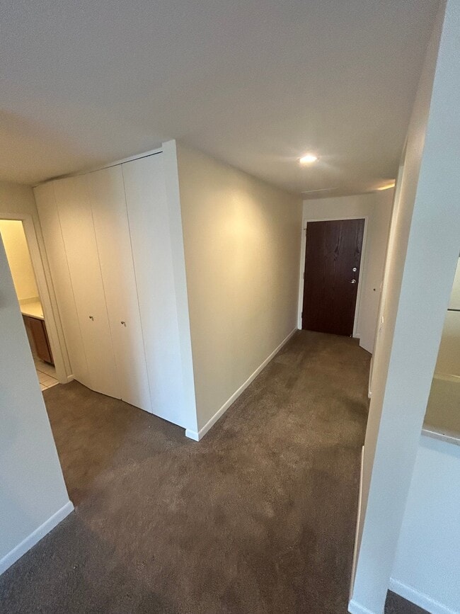 Photo - 5750 Abbey Dr Unit 5750-2G