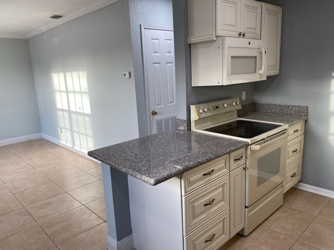 Kitchen & Living Room - 778 SW 2nd Ave House