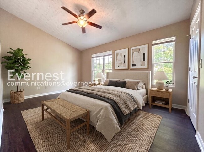 Photo - 3 Bed/2.5 Bath Town Home with Off-Street Parking / Available Now!