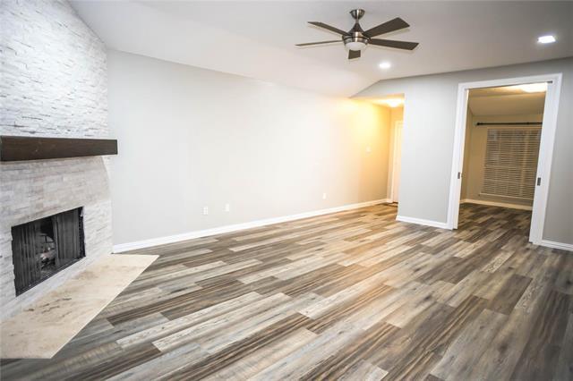 Photo - 612 Comanche Trail