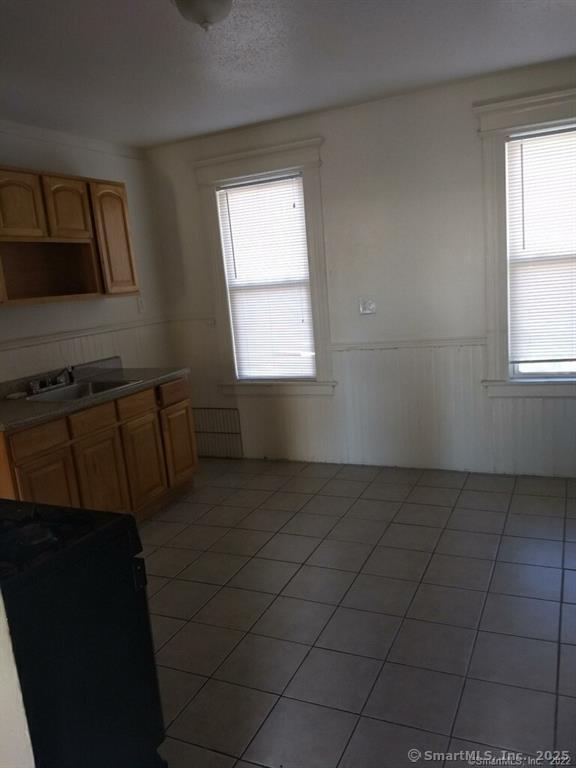 Photo - 432 E Main St Apartment