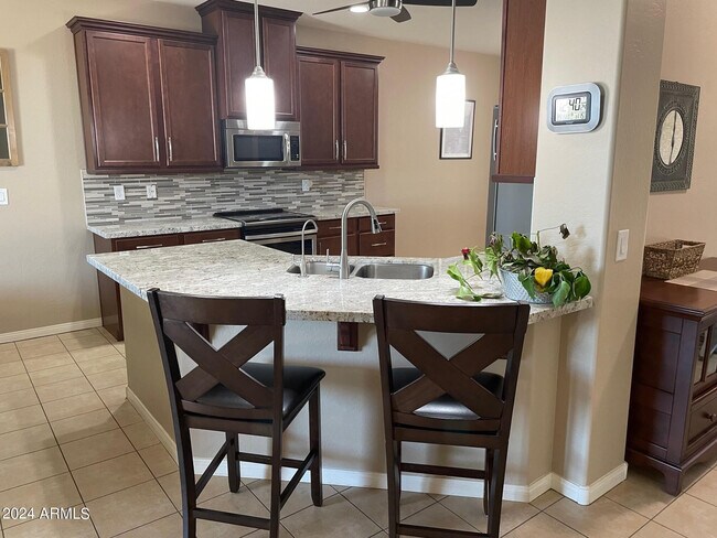 Photo - 17701 W Cedarwood Ln