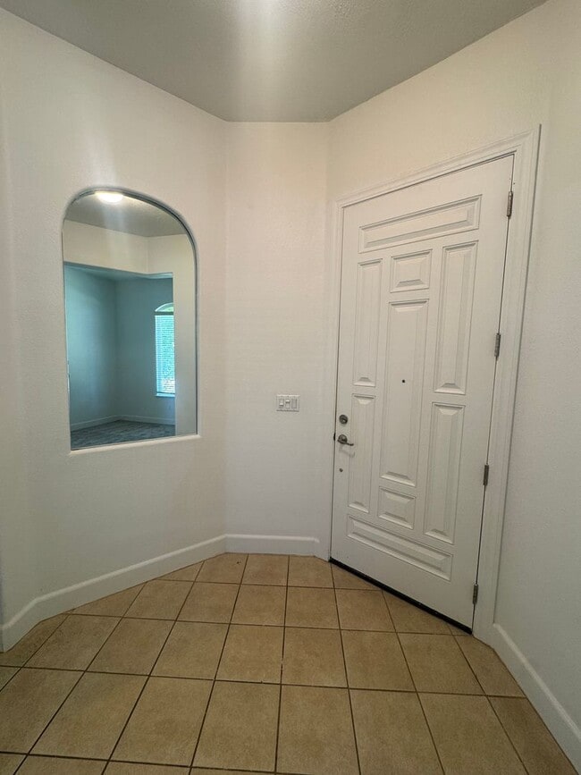 Photo - 709 Woodacre Dr
