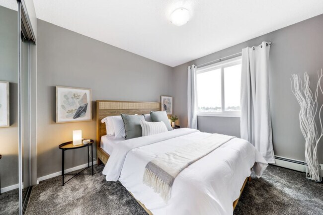 Photo - 397 Windermere Rd NW Unit ID1308605P