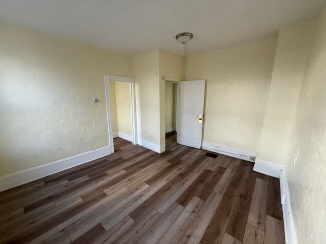 Photo - *Friendly Road, LLC 3404-3406 Walton Ave Unit Upper
