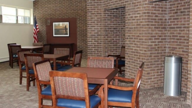 Naubuc Green Apartments