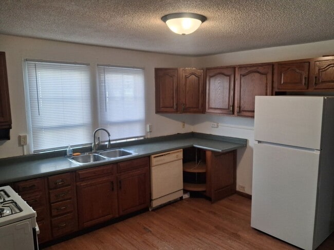 Photo - 2005 E Laurel St