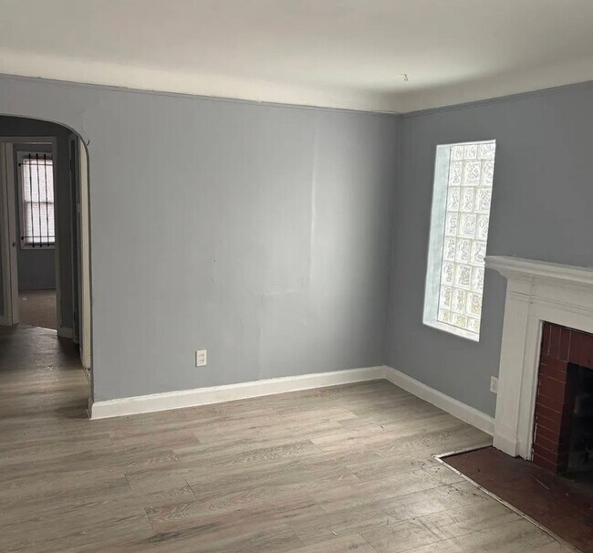 Photo - 3 bedroom bungalow~~