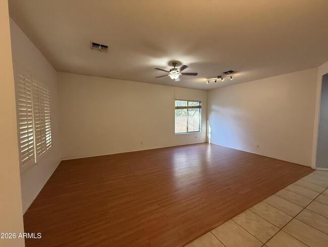 Photo - 101 S Presidio Dr