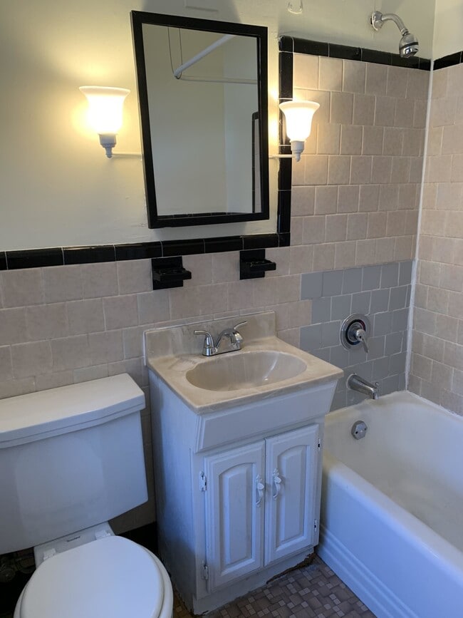 Photo - 379 Commonwealth Ave Unit 3