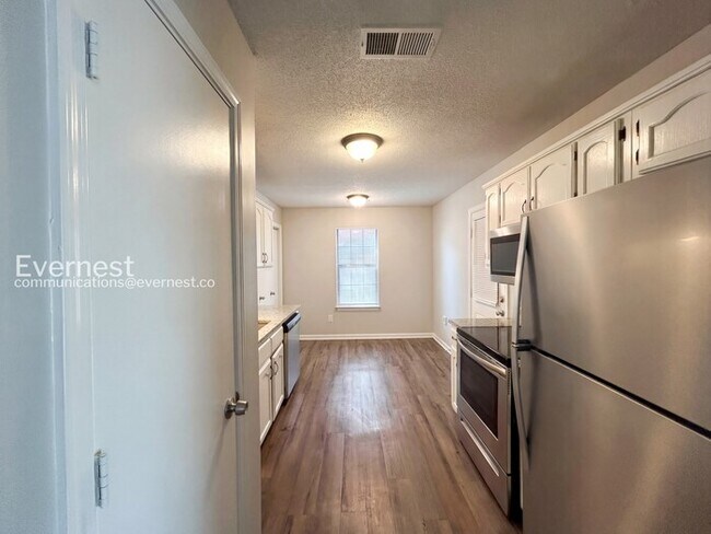 Photo - 6832 Maury Dr