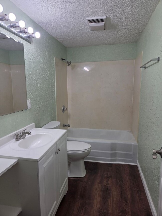 Photo - 2 Bedroom / 1 Bath bonus room, large living kitchen/dining room combo duplex Unit #5