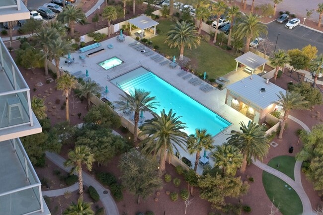 Photo - High Rise Luxury Condo!!! Las Vegas One!!!... Unit 1521