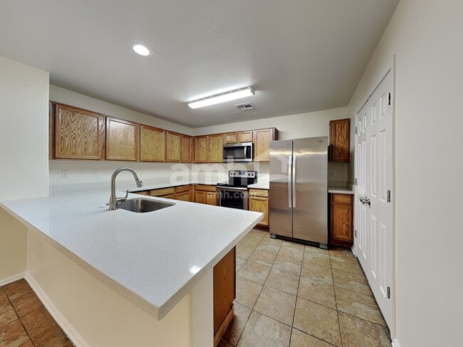 Photo - 1033 S Deerfield Ln