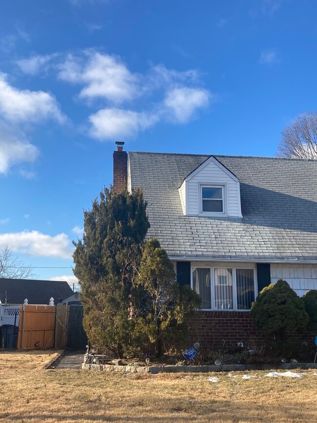 Building Photo - 764 Lenore Ln Unit 1