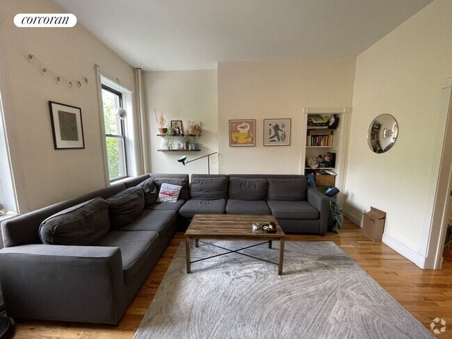 Building Photo - 96 N 8th St Rental