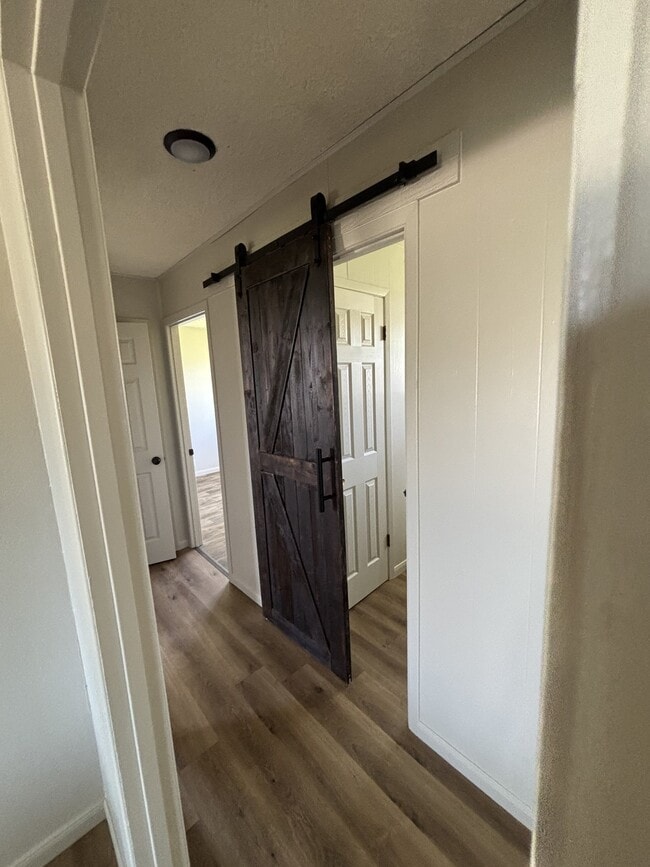 Photo - 207 W Grant St