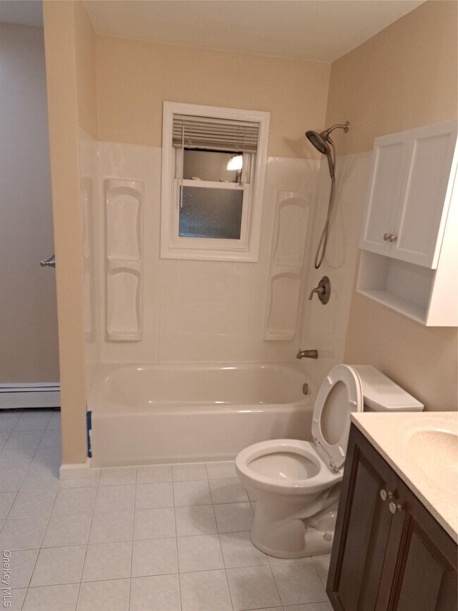 Photo - 196 N Nassau Ave