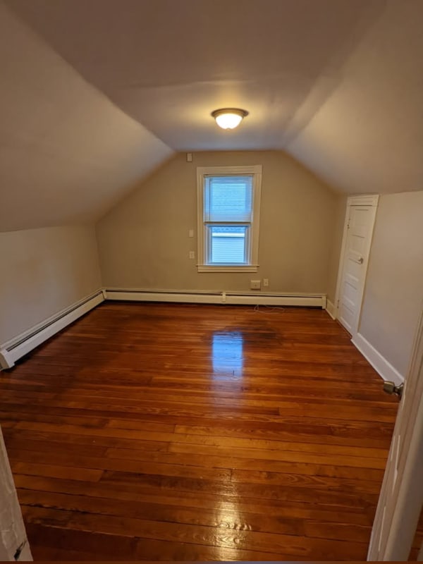 Photo - 64 Pleasant St Unidad 3