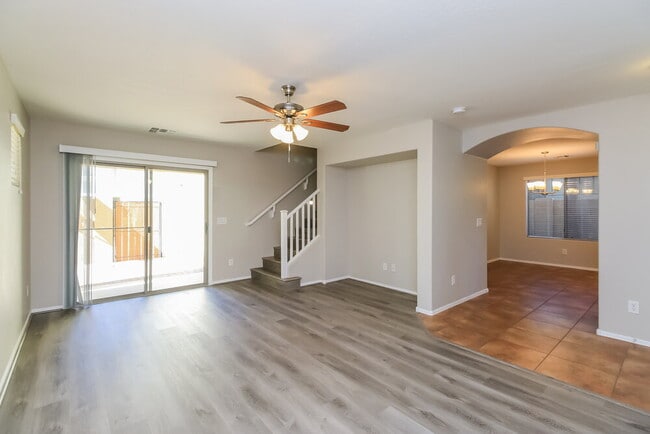 Photo - 2456 E Vermont Dr