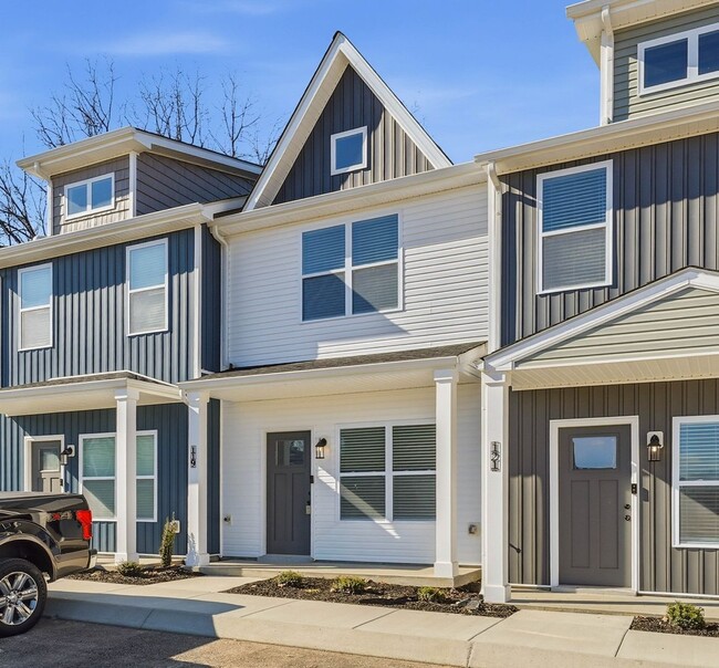 Building Photo - 119 Front Rdg Cir