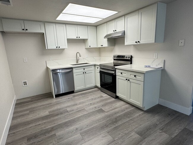 Photo - 5204-5206 Karm Way Unit 5204