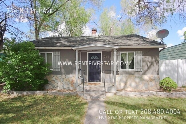 Photo - 744 N 11th Ave