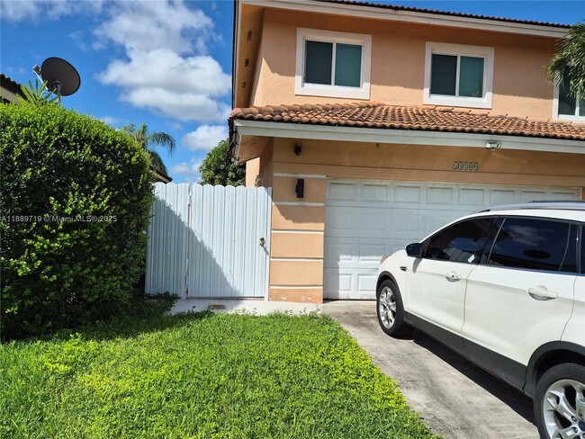 Photo - 14300 SW 161st Pl Unit 1