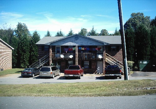 Photo - Green Oaks Apartments